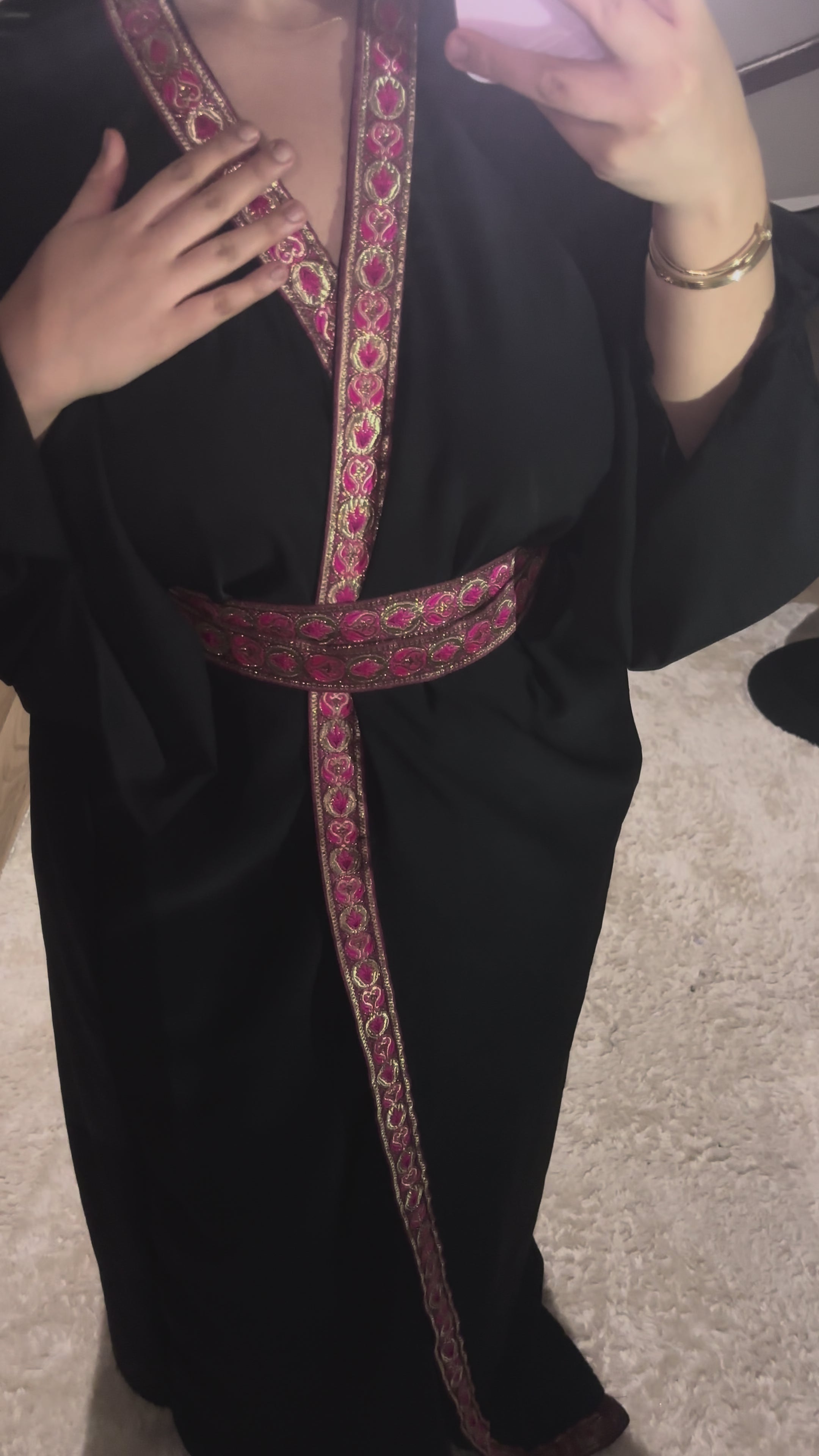 Abaya Siwār rose